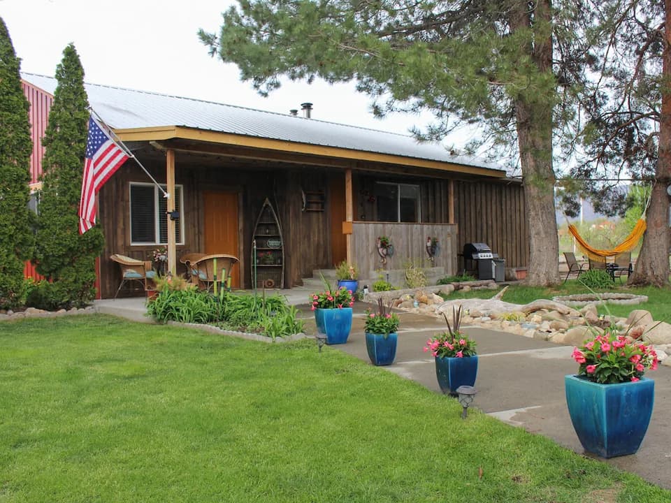 Owens Guest Home in Omak, Washington, United States