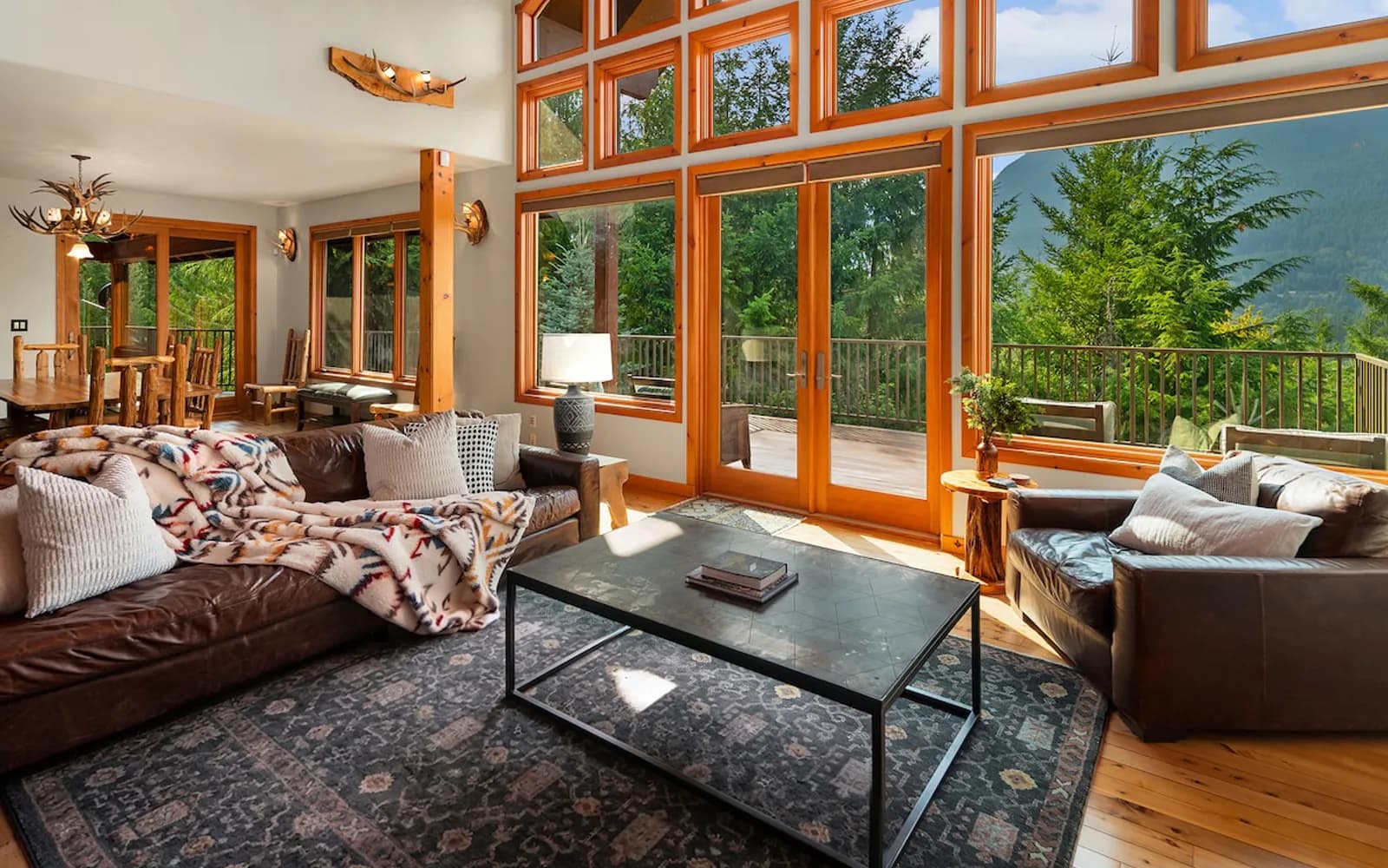 Packwood short-term rental market reference stay